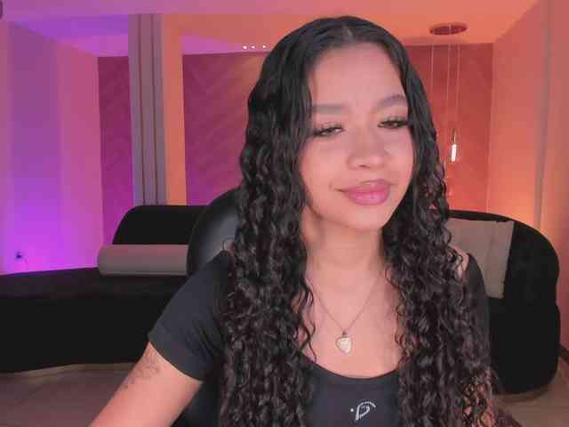 SophieHouston webcam