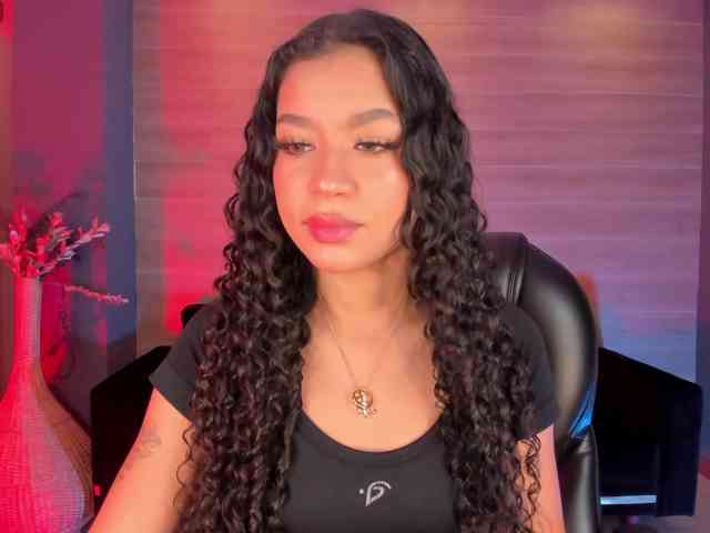 SophieHouston webcam