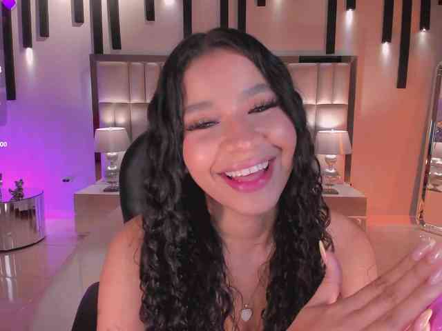 SophieHouston webcam