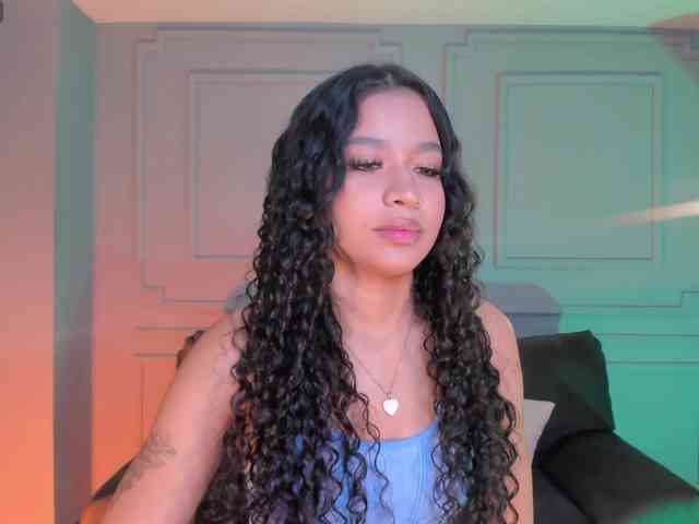 SophieHouston webcam