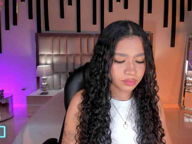 SophieHouston webcam