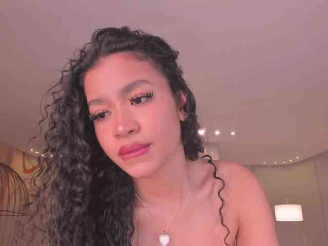 SophieHouston webcam