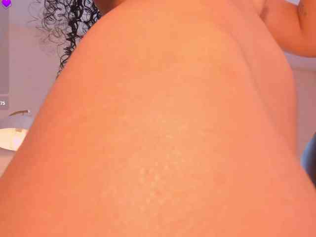 Модель: SophieHouston