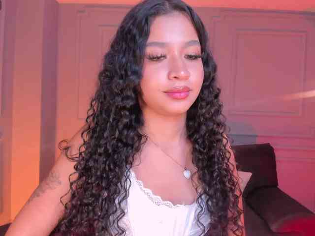 SophieHouston webcam