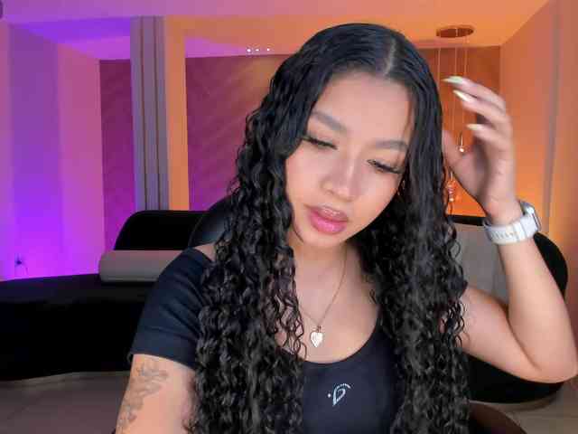 SophieHouston webcam