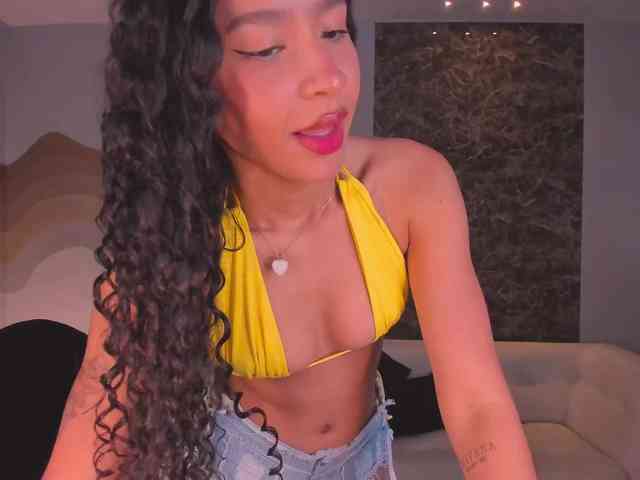 SophieHouston webcam