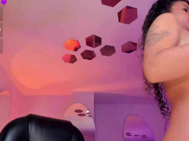 SophieHouston webcam