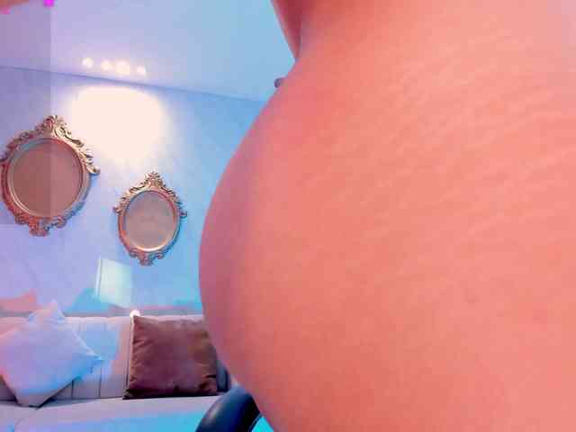SophieHouston webcam