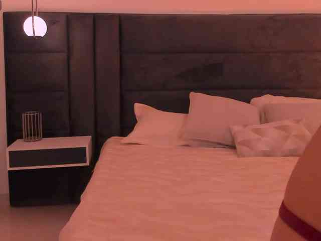 SophieHouston webcam
