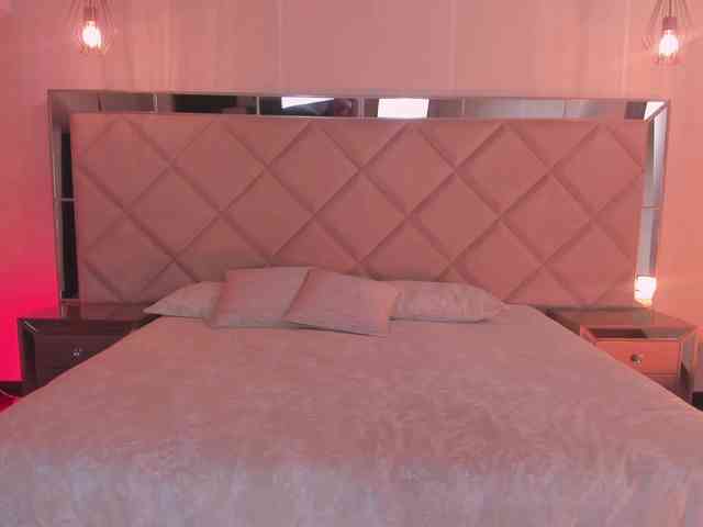 SophieHouston webcam