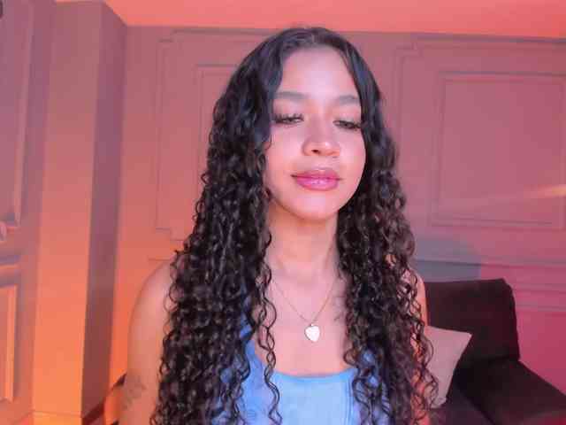 SophieHouston webcam