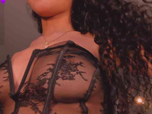SophieHouston webcam