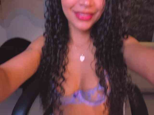 SophieHouston webcam