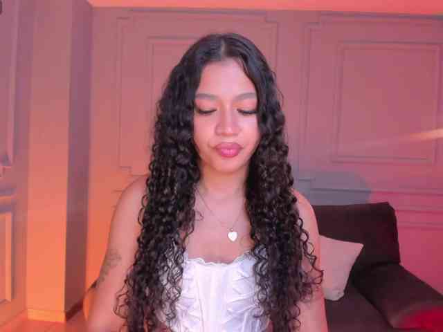 SophieHouston webcam