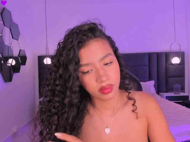 SophieHouston webcam