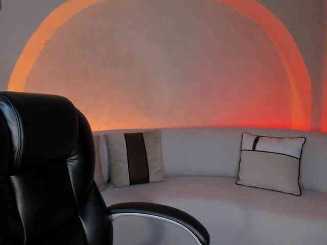 SophieHouston webcam
