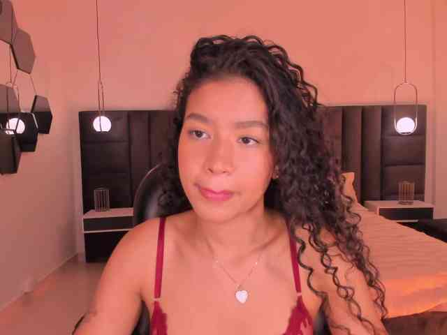 SophieHouston webcam