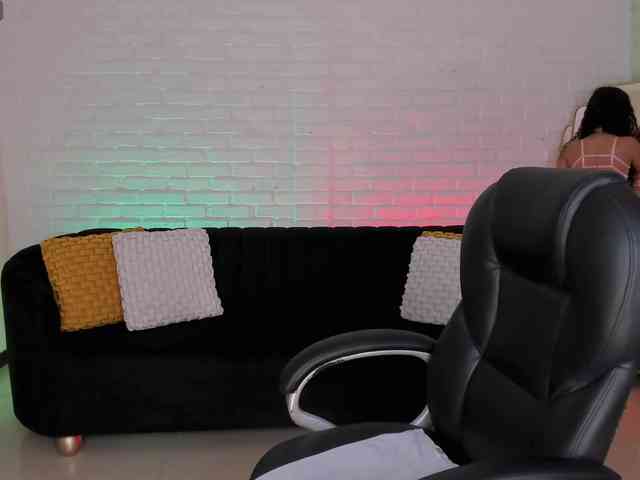 SophieHouston webcam