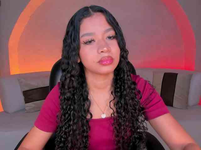 SophieHouston webcam