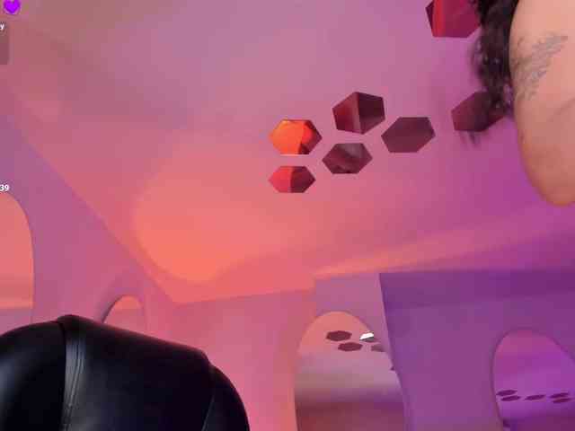 SophieHouston webcam