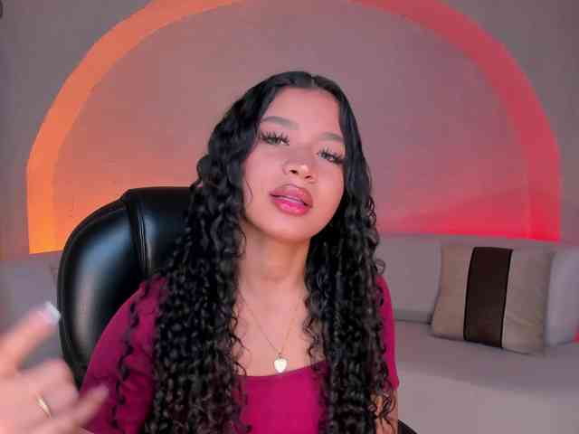 SophieHouston webcam