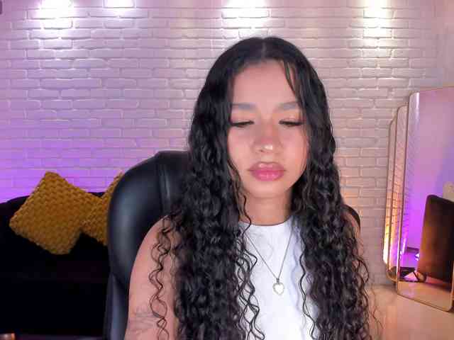 SophieHouston webcam