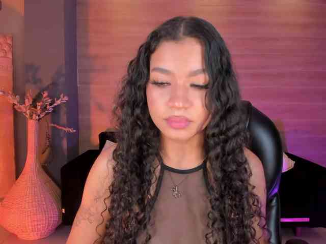 SophieHouston webcam