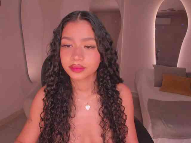 SophieHouston webcam