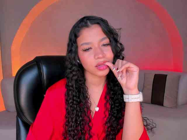 SophieHouston webcam