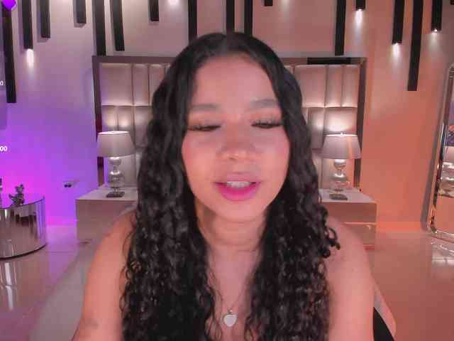 SophieHouston webcam