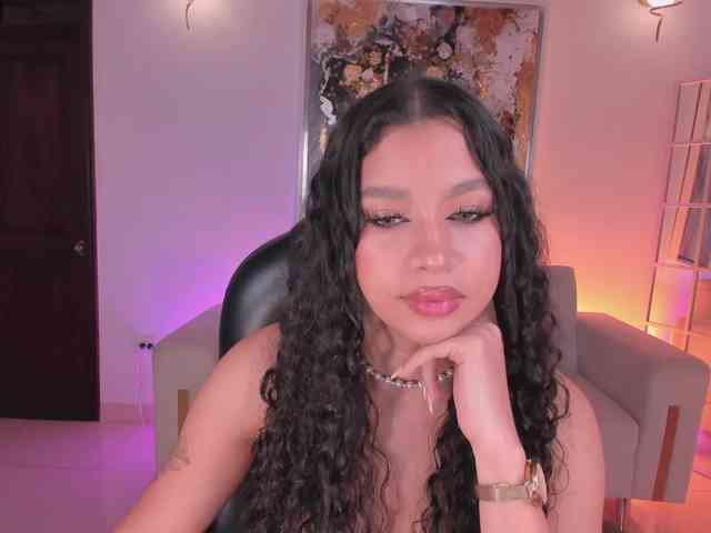 SophieHouston webcam