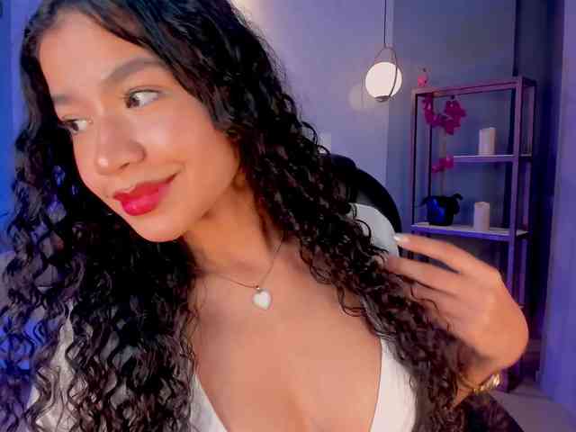 SophieHouston webcam