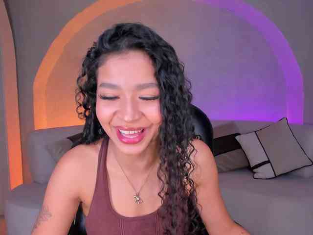 SophieHouston webcam