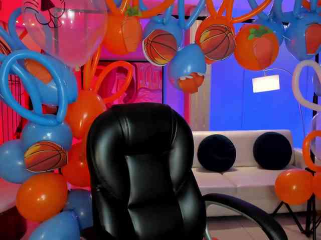 SophieHouston webcam