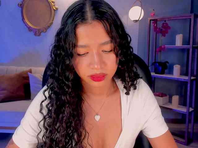 SophieHouston webcam