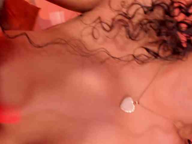 SophieHouston webcam