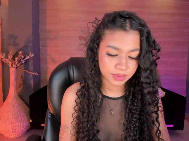 SophieHouston webcam