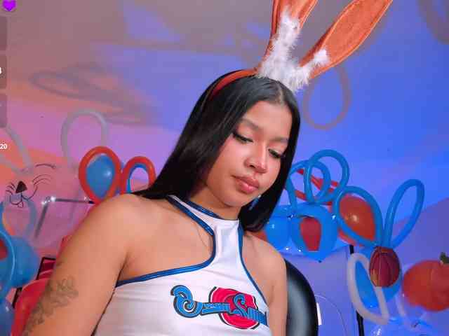 SophieHouston webcam