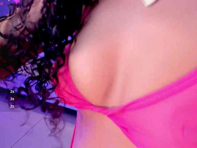 SophieHouston webcam