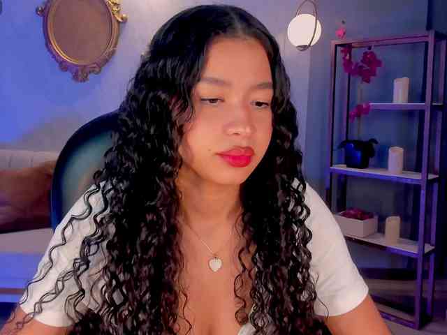 SophieHouston webcam