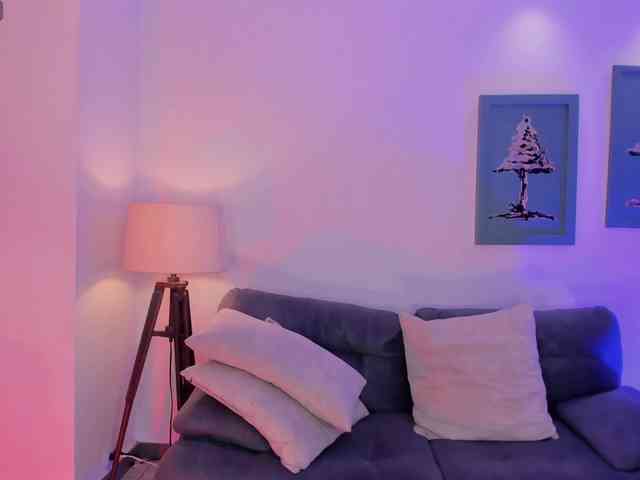 SophieHouston webcam