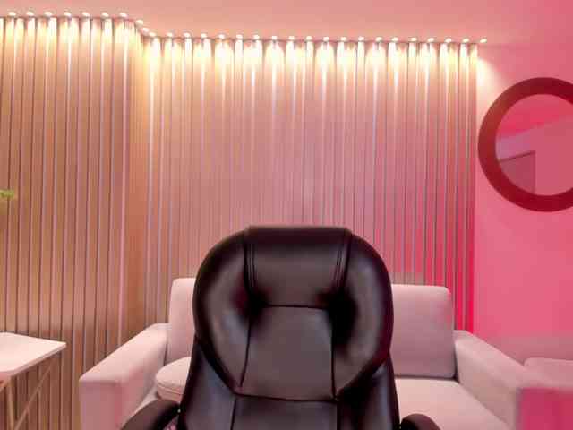 SophieHouston webcam