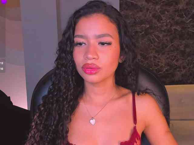 SophieHouston webcam
