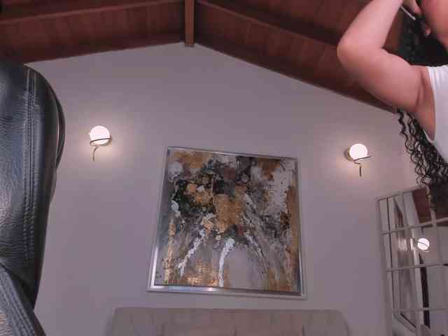 SophieHouston webcam