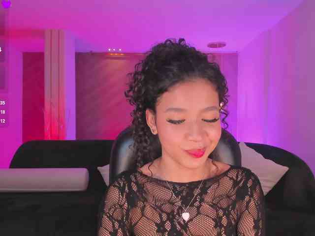 SophieHouston webcam