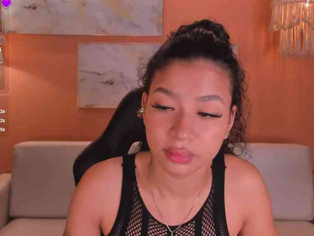 SophieHouston webcam