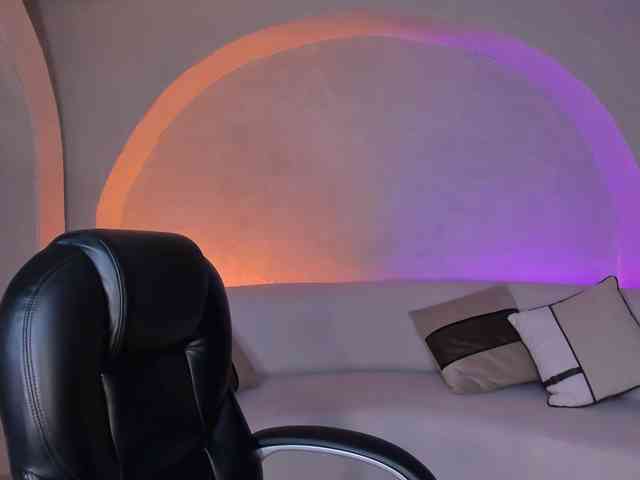 SophieHouston webcam