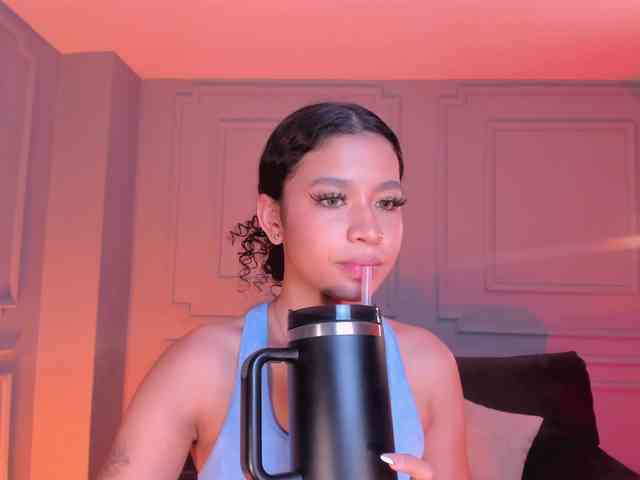 SophieHouston webcam