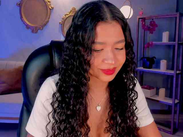 SophieHouston webcam