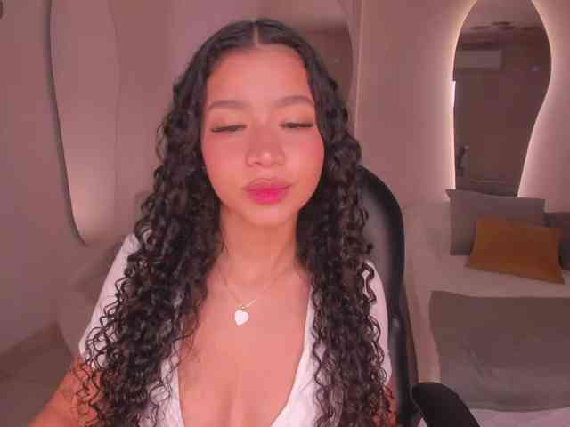SophieHouston webcam